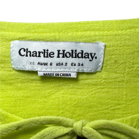 Charlie Holiday Zephyr Tie Front Top | Sz XS | NWT | Lime - Picture 5 of 8